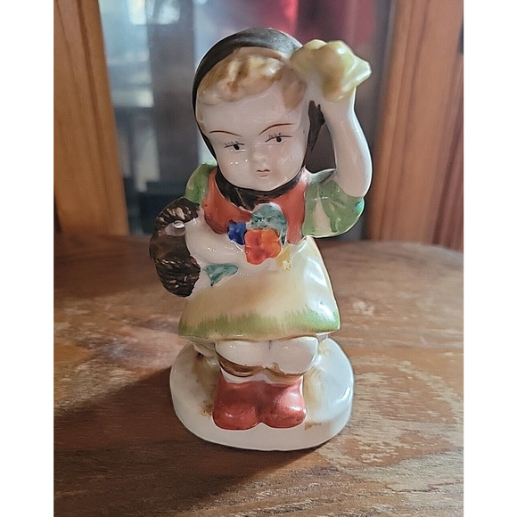 Vintage Hummel Style Girl with Bandana Made in Occupied Japan Figurine - Picture 2 of 9